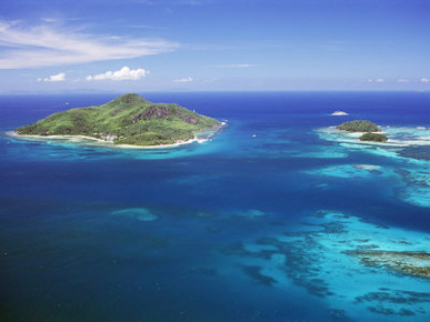 Ile Sainte Anne (St. Anne Island) in Blue Sea, Northeast Coast, Island of Mahe, Indian Ocean